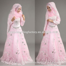 2015 nouvelle arrivée perlée appliqued en gros à prix bon marché en dentelle rose à manches longues robe de mariée musulmane avec hijab CCWFw02